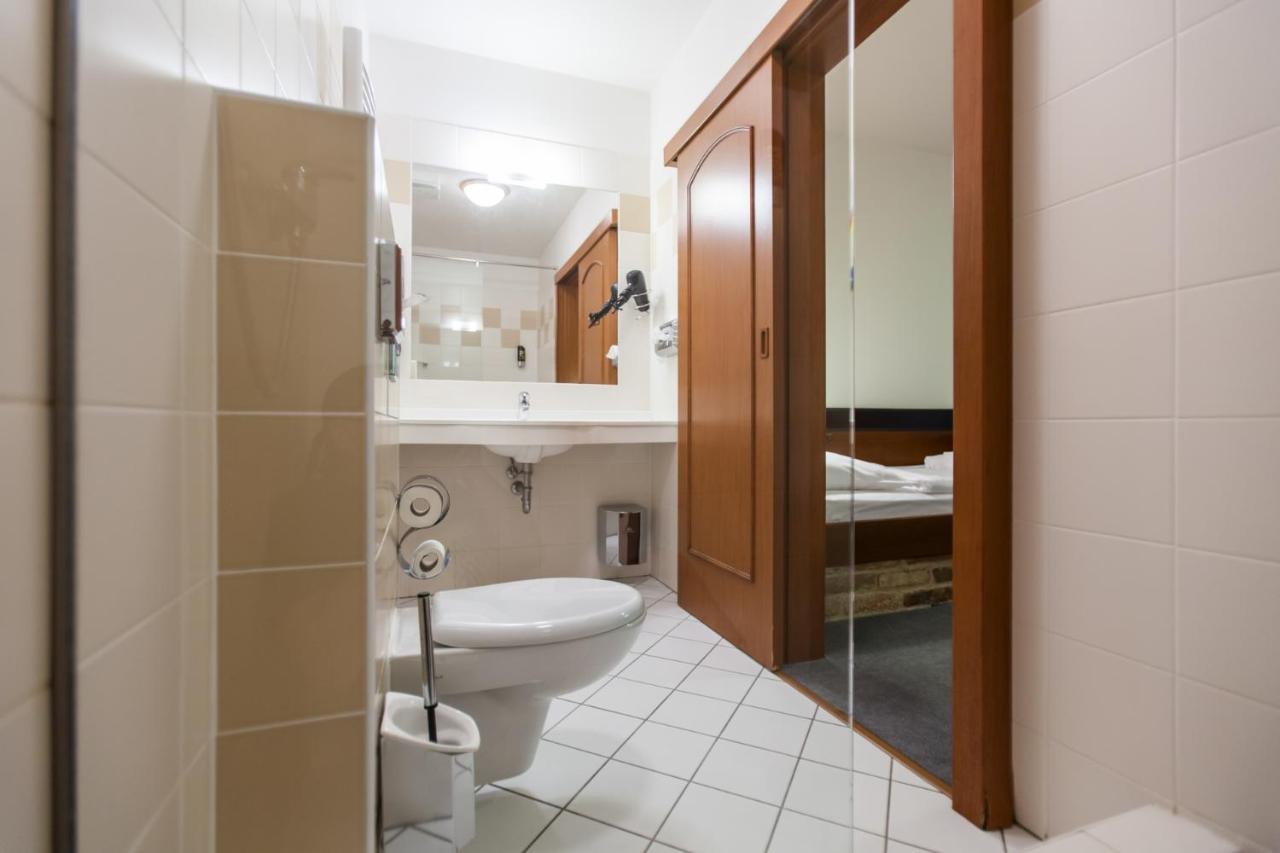 Hotel Vinar - Bed & Breakfast Kurdějov Zewnętrze zdjęcie