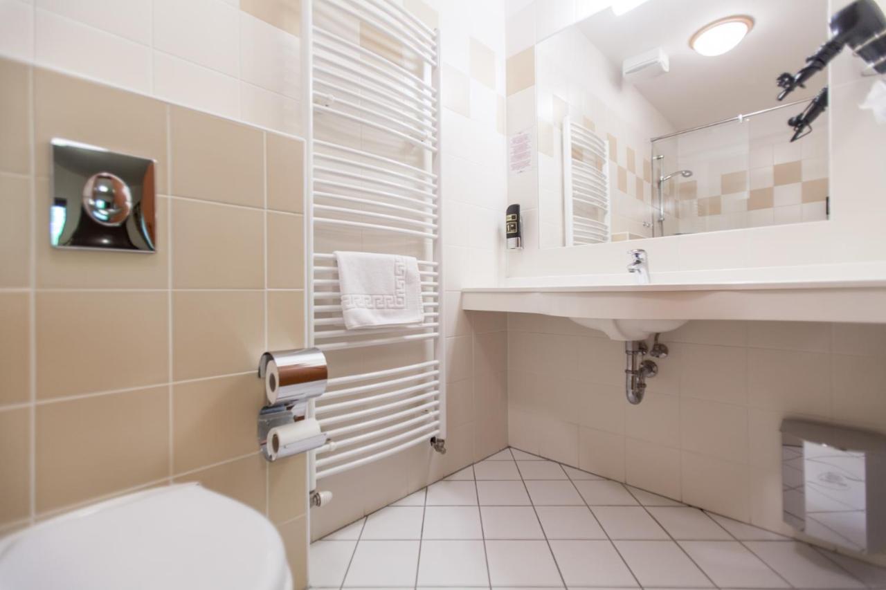 Hotel Vinar - Bed & Breakfast Kurdějov Zewnętrze zdjęcie
